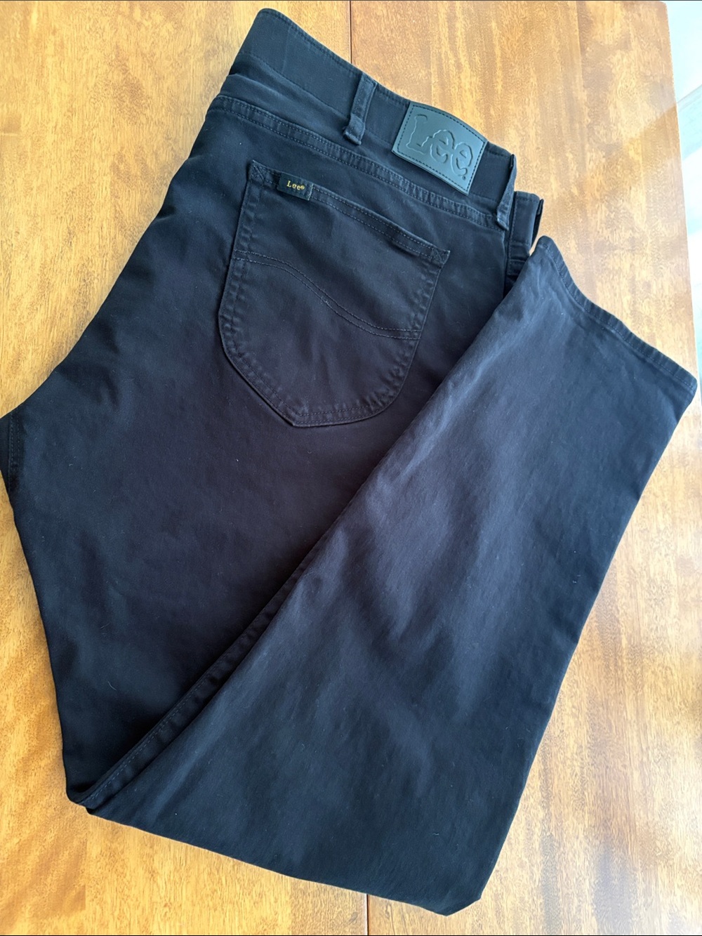 Lee Women’s Black Slim Straight Fit Jeans
